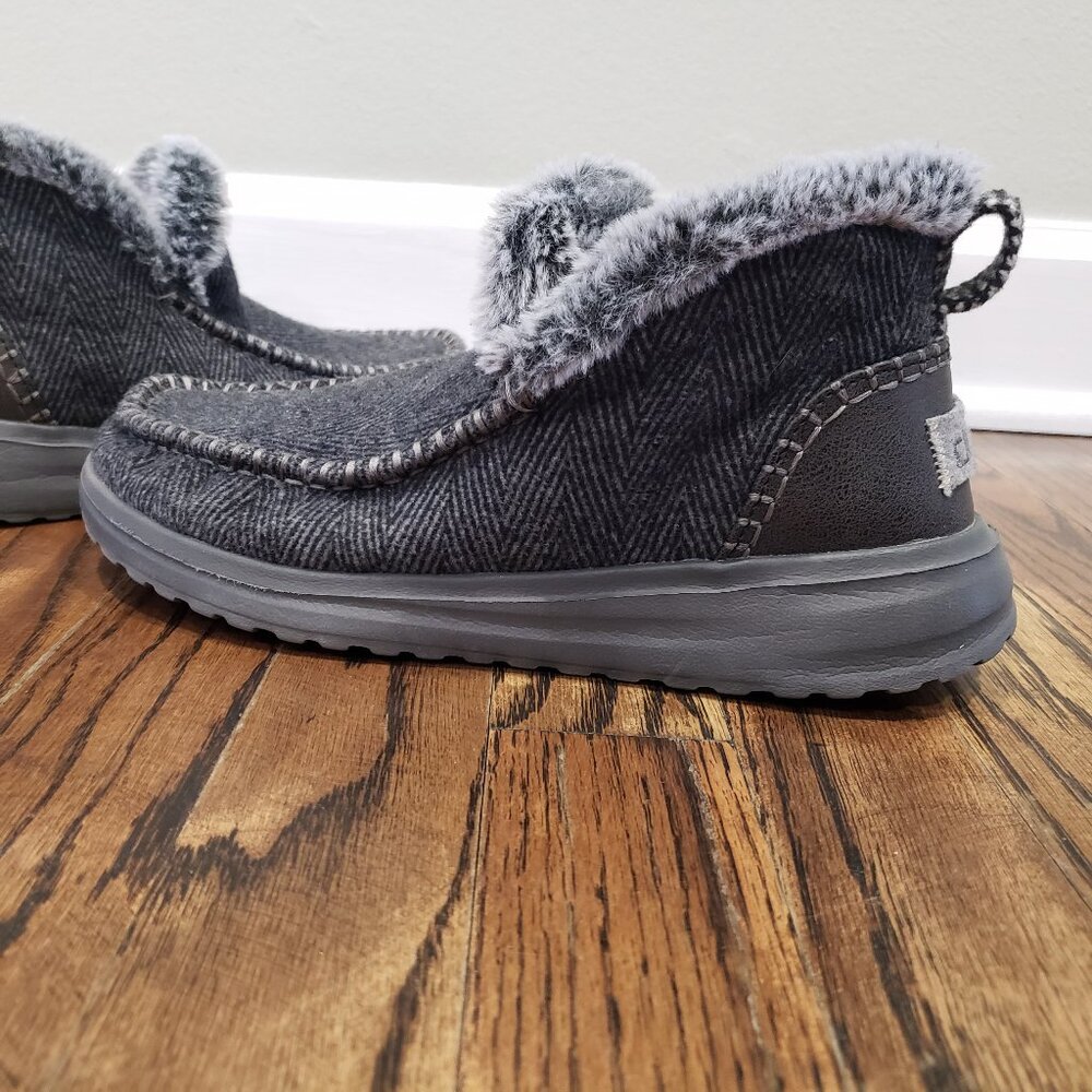 Gray Women's Hey Dude Shoes - size 8